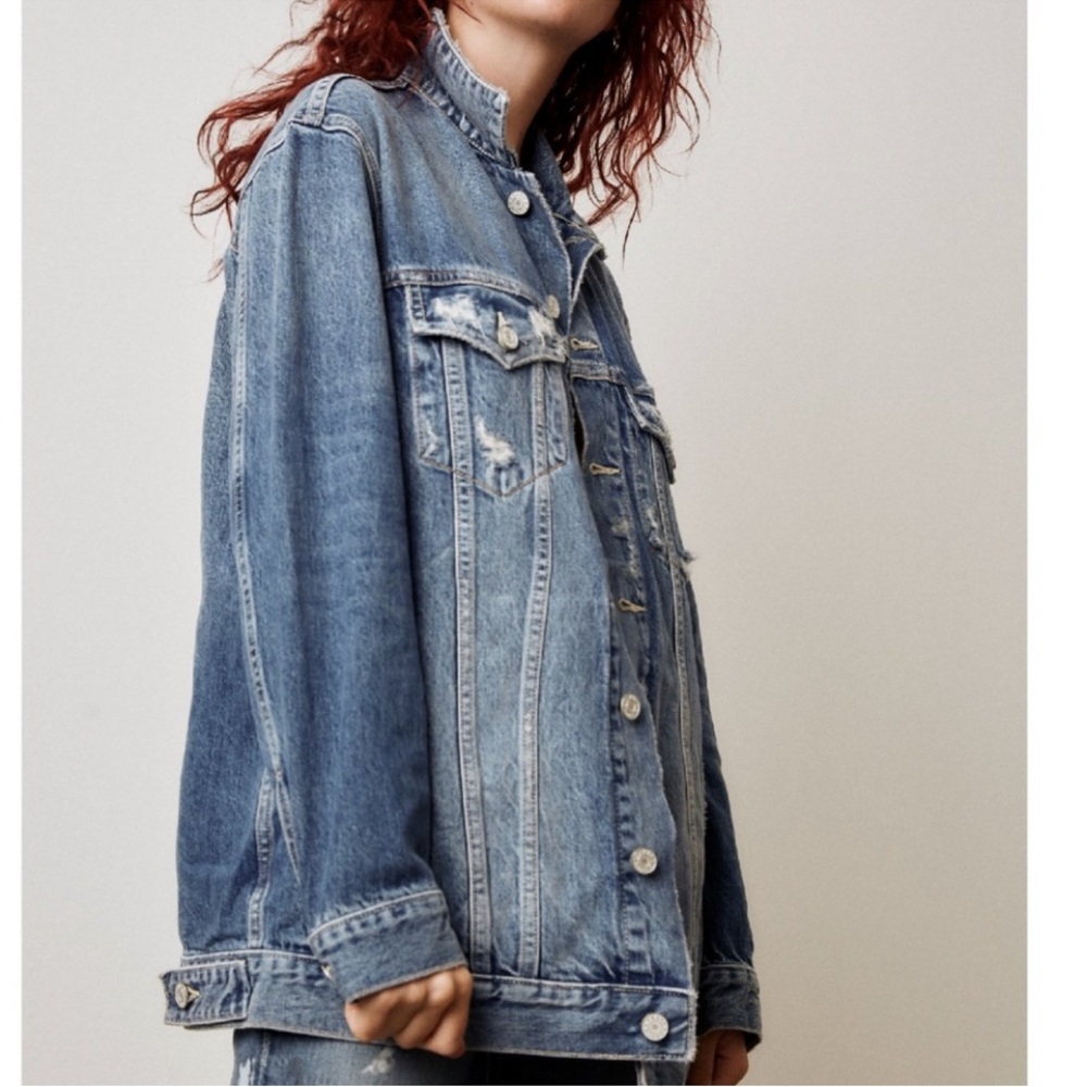 TRAVE Denim Distressed Oversized Trucker Jean Jacket Small Light Wash Vintage - Picture 2 of 10